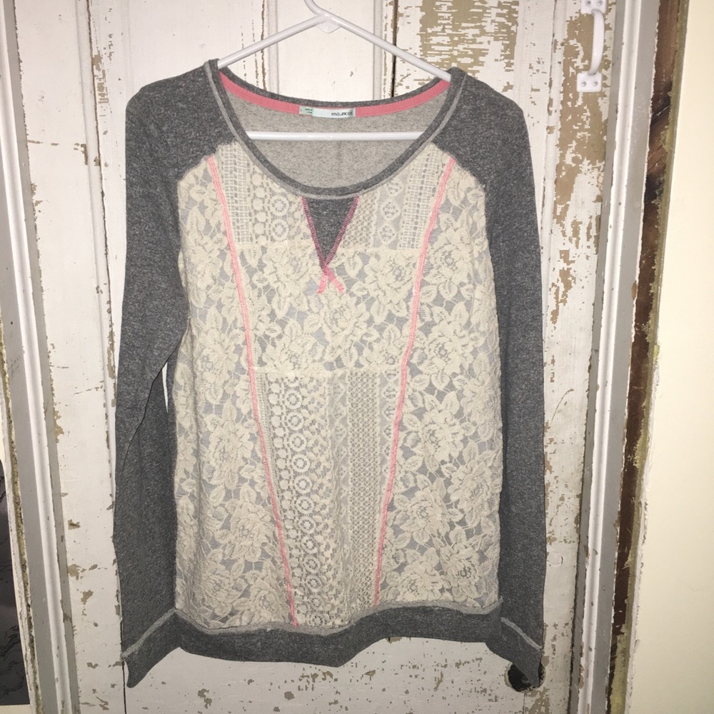 Lace front long sleeve tee